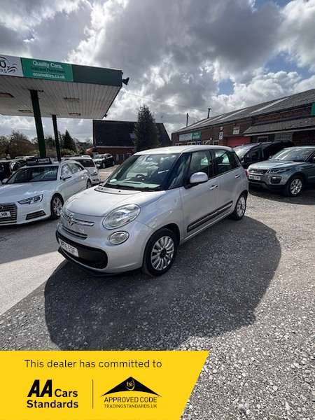 A 2016 FIAT 500L MULTIJET POP STAR DUALOGIC-GREAT SERVICE HISTORY-2 PREVIOUS OWNERS-AUTOMATIC-£20 ROAD TAX!! A 2016 FIAT 500L MULTIJET POP STAR DUALOGIC-GREAT SERVICE HISTORY-2 PREVIOUS OWNERS-AUTOMATIC-£20 ROAD TAX!!