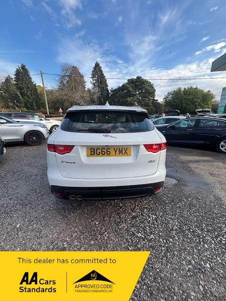 2016 JAGUAR F-PACE 2016 JAGUAR F-PACE