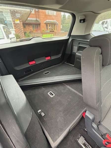 2016 VOLKSWAGEN TOURAN 2016 VOLKSWAGEN TOURAN