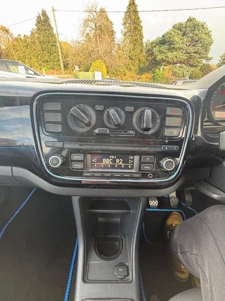 2014 VOLKSWAGEN UP 2014 VOLKSWAGEN UP