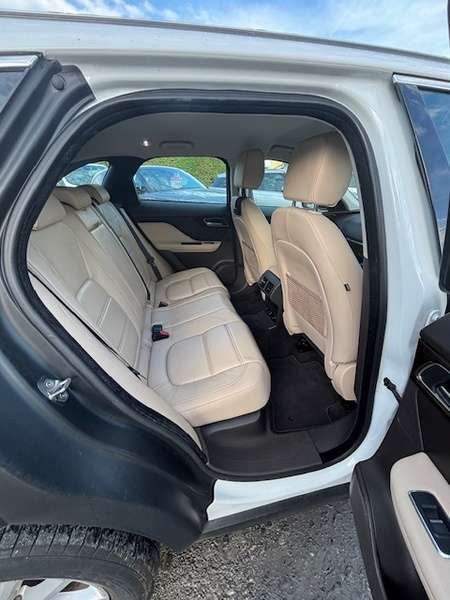 2016 JAGUAR F-PACE 2016 JAGUAR F-PACE