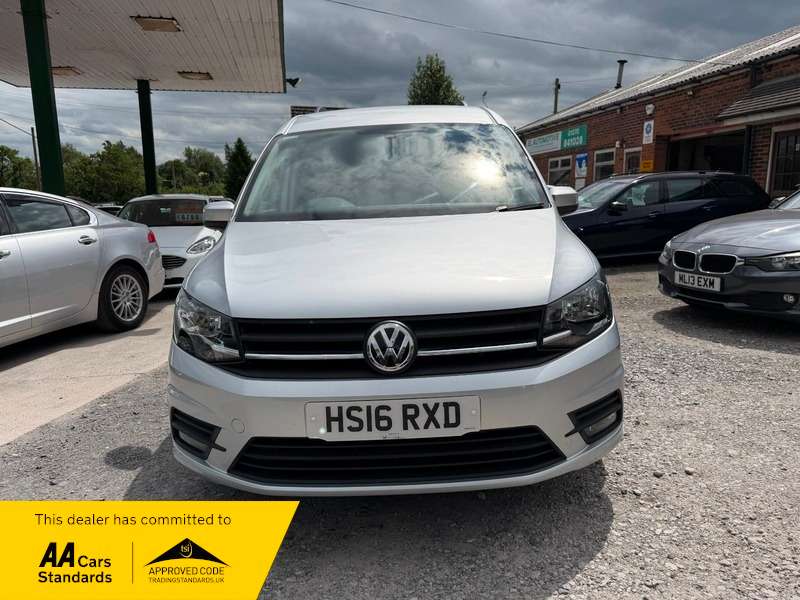 A 2016 VOLKSWAGEN CADDY MAXI C20 LIFE TDI A 2016 VOLKSWAGEN CADDY MAXI C20 LIFE TDI
