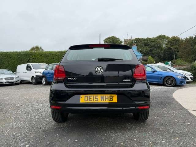 A 2015 VOLKSWAGEN POLO SE A 2015 VOLKSWAGEN POLO SE