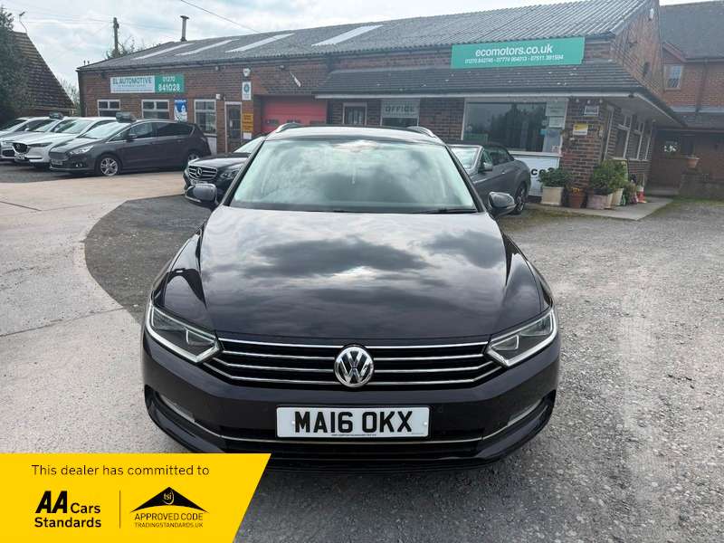 A 2016 VOLKSWAGEN PASSAT SE BUSINESS TDI BLUEMOTION TECH DSG 1 FORMER LADY OWNER 9 STAMP IN THE BOOK IMMACUKATE INSIDE AND OUT A 2016 VOLKSWAGEN PASSAT SE BUSINESS TDI BLUEMOTION TECH DSG 1 FORMER LADY OWNER 9 STAMP IN THE BOOK IMMACUKATE INSIDE AND OUT