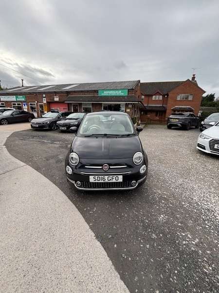 A 2016 FIAT 500 LOUNGE- Edition Pan Roof -Very low mileage - Great MPG 56+ - Low Insurance & Tax (£20) A 2016 FIAT 500 LOUNGE- Edition Pan Roof -Very low mileage - Great MPG 56+ - Low Insurance & Tax (£20)