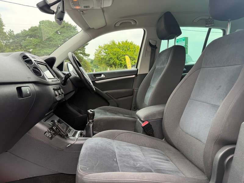 2012 VOLKSWAGEN TIGUAN 2012 VOLKSWAGEN TIGUAN