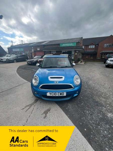 A 2010 MINI MINI COOPER S A 2010 MINI MINI COOPER S