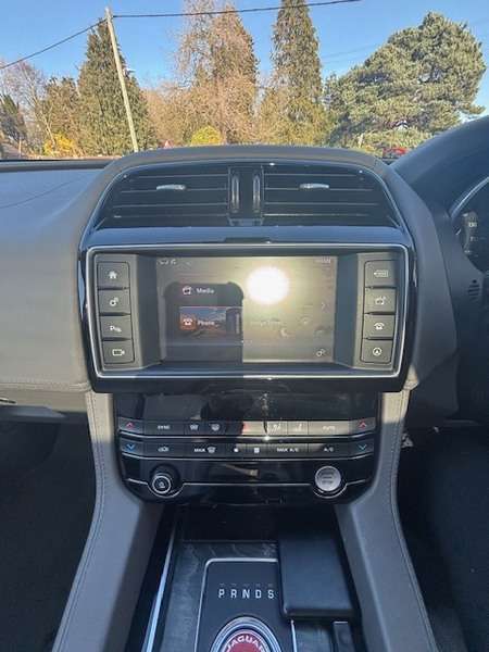 2016 JAGUAR F-PACE 2016 JAGUAR F-PACE