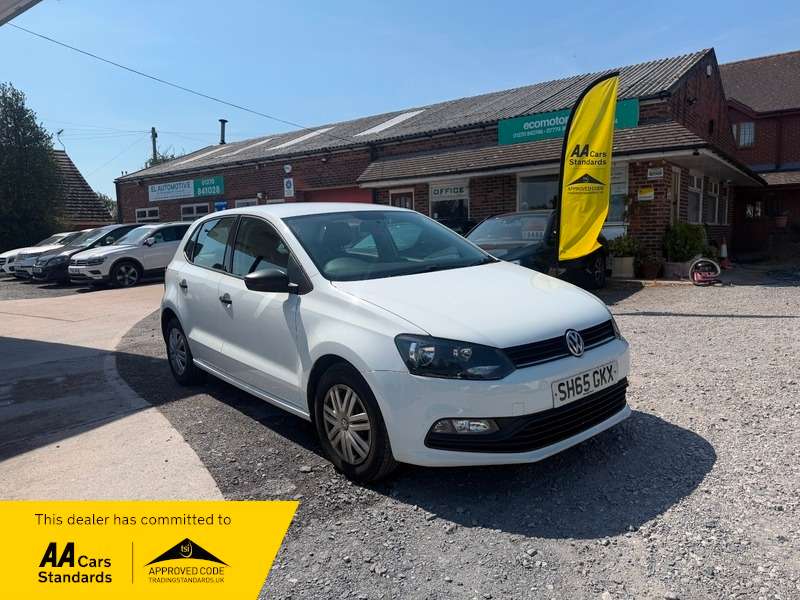 A 2015 VOLKSWAGEN POLO GREAT CONDITION, ELECTRIC WINDOWS, BLUETOOTH, DAB A 2015 VOLKSWAGEN POLO GREAT CONDITION, ELECTRIC WINDOWS, BLUETOOTH, DAB