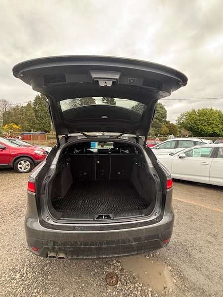 2017 JAGUAR F-PACE 2017 JAGUAR F-PACE