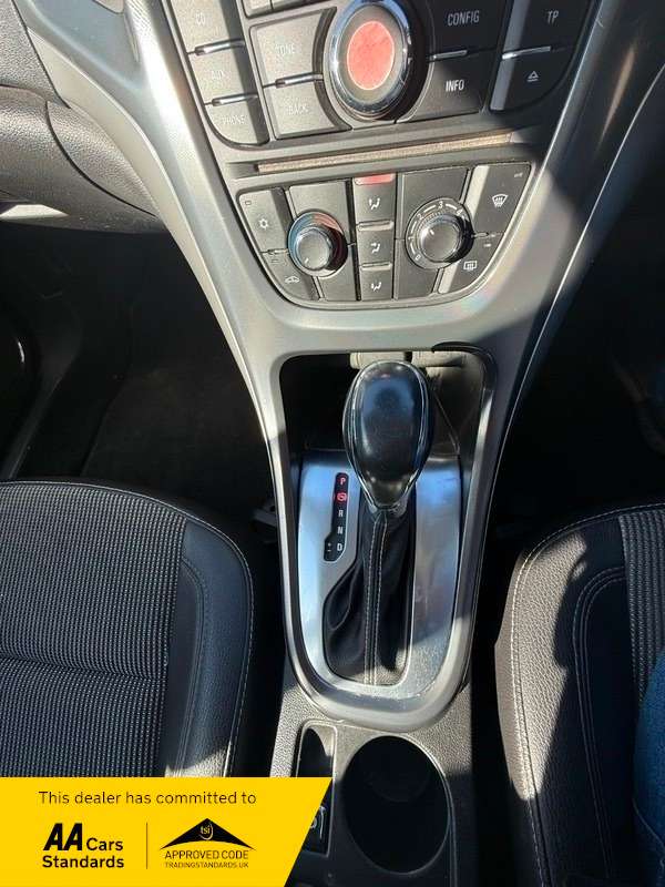 2011 VAUXHALL ASTRA 2011 VAUXHALL ASTRA