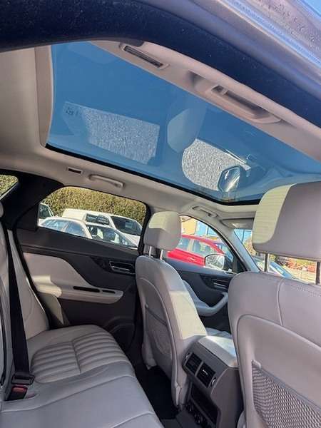 2016 JAGUAR F-PACE 2016 JAGUAR F-PACE