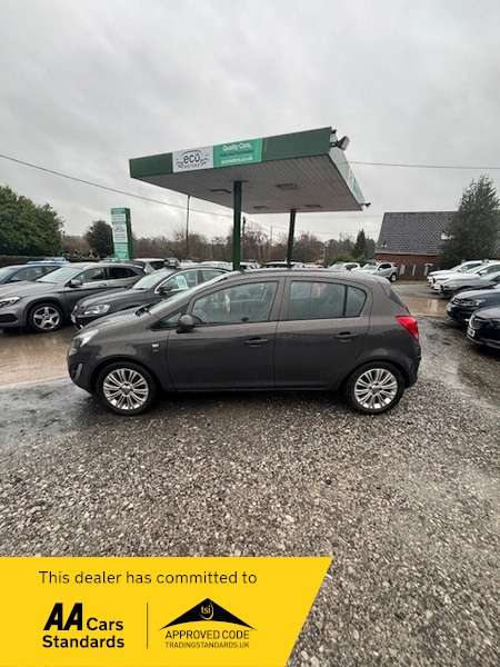 A 2014 VAUXHALL CORSA Vauxhall Corsa SE 2014 44,000 miles Petrol Very Low Mileage ideal first car or round the town- With heated steering and seats A 2014 VAUXHALL CORSA Vauxhall Corsa SE 2014 44,000 miles Petrol Very Low Mileage ideal first car or round the town- With heated steering and seats