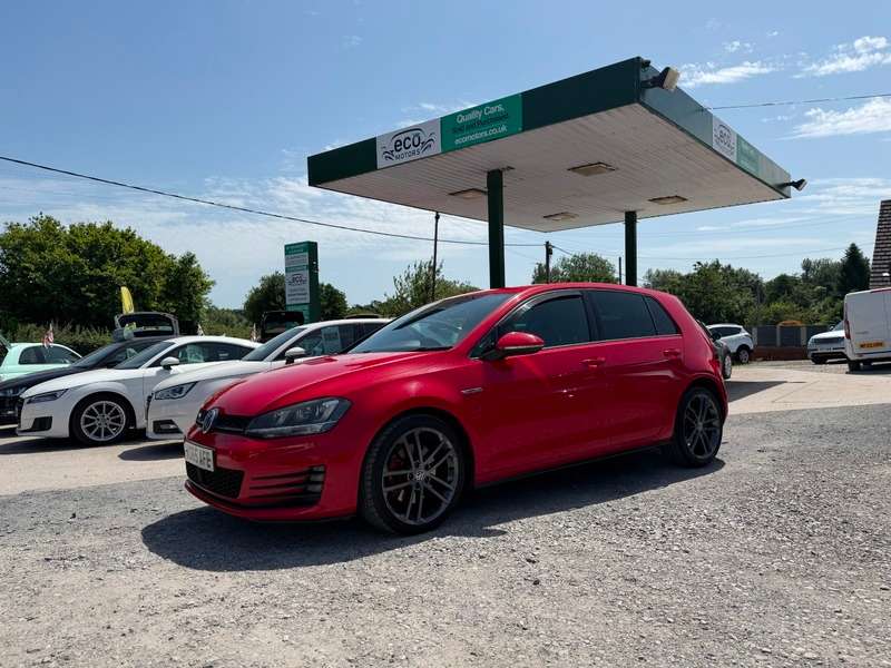 A 2015 VOLKSWAGEN GOLF GTD A 2015 VOLKSWAGEN GOLF GTD