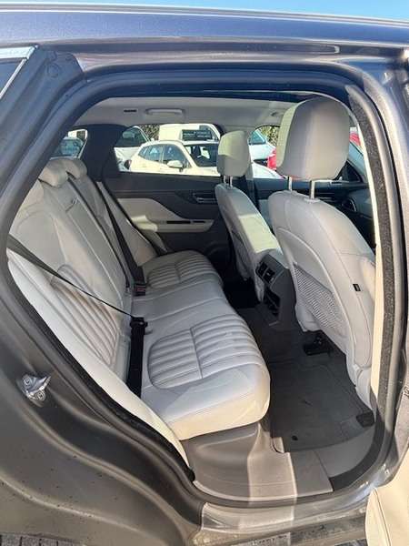 2016 JAGUAR F-PACE 2016 JAGUAR F-PACE