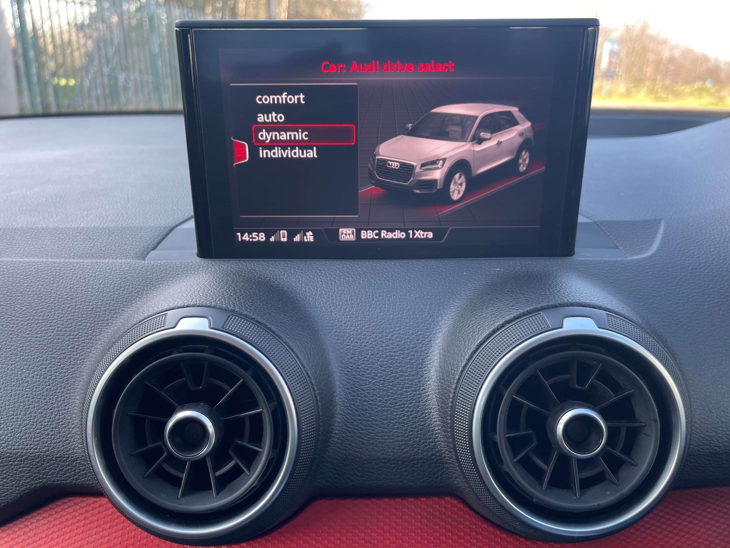 2017 AUDI Q2 2017 AUDI Q2