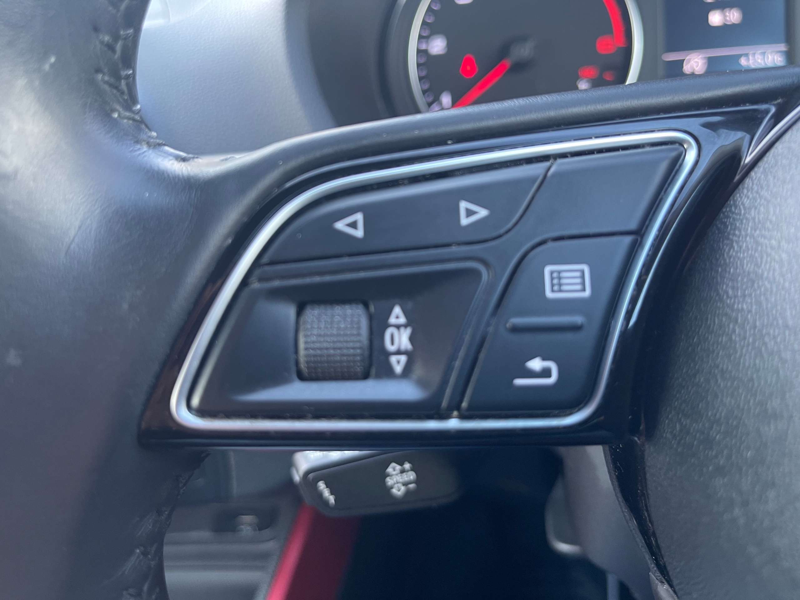 2017 AUDI Q2 2017 AUDI Q2