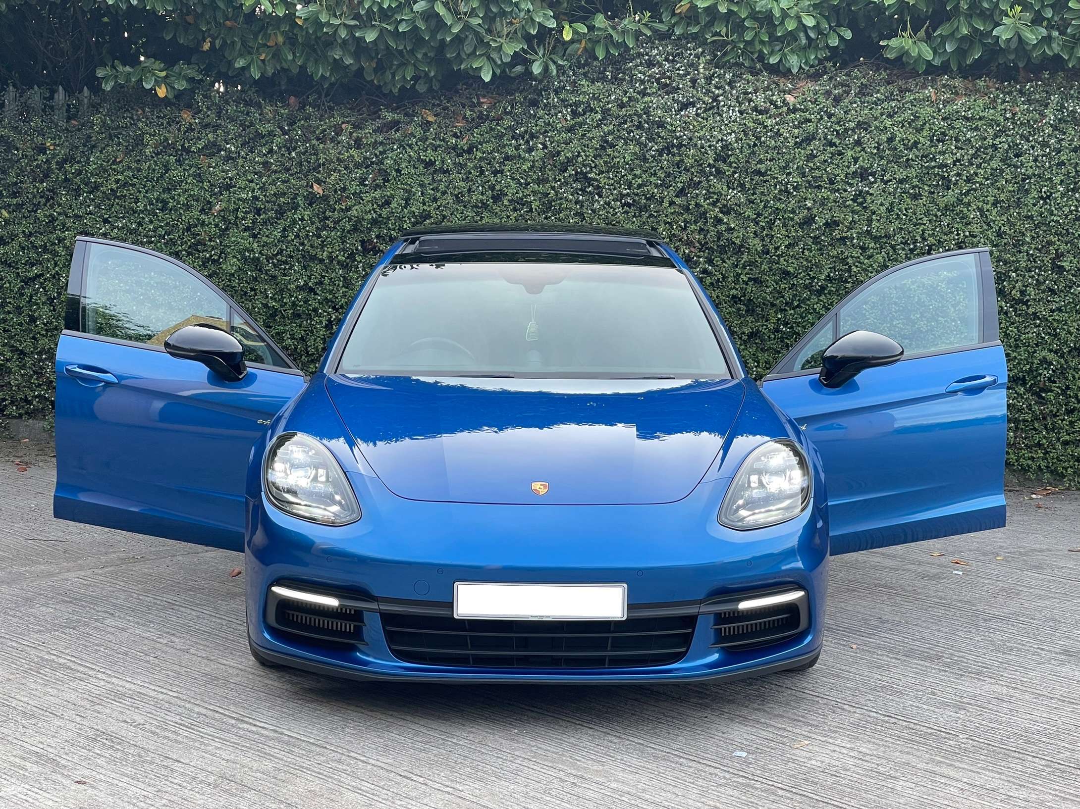 null PORSCHE PANAMERA null PORSCHE PANAMERA