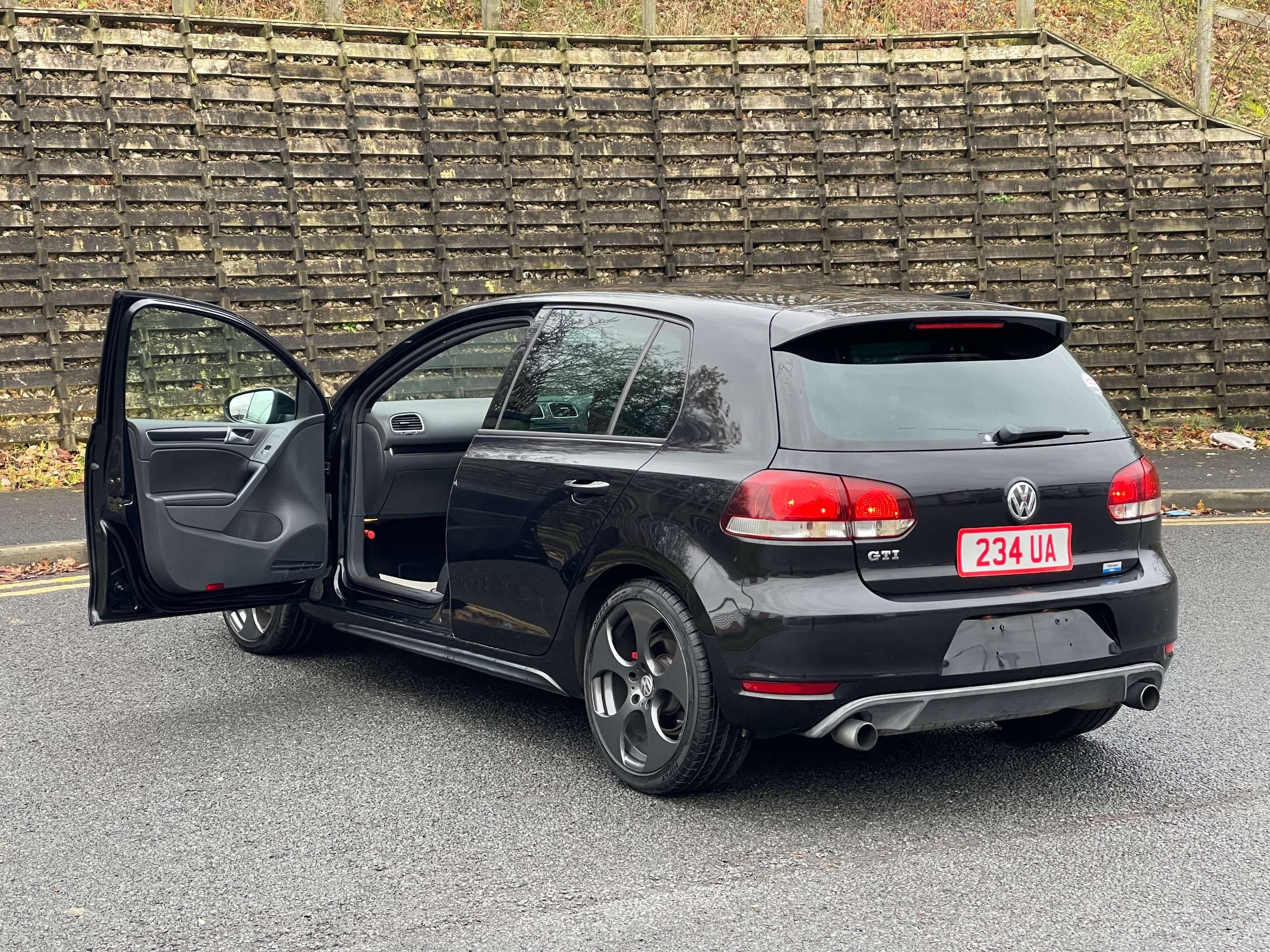 2011 VOLKSWAGEN GOLF GTI 2011 VOLKSWAGEN GOLF GTI