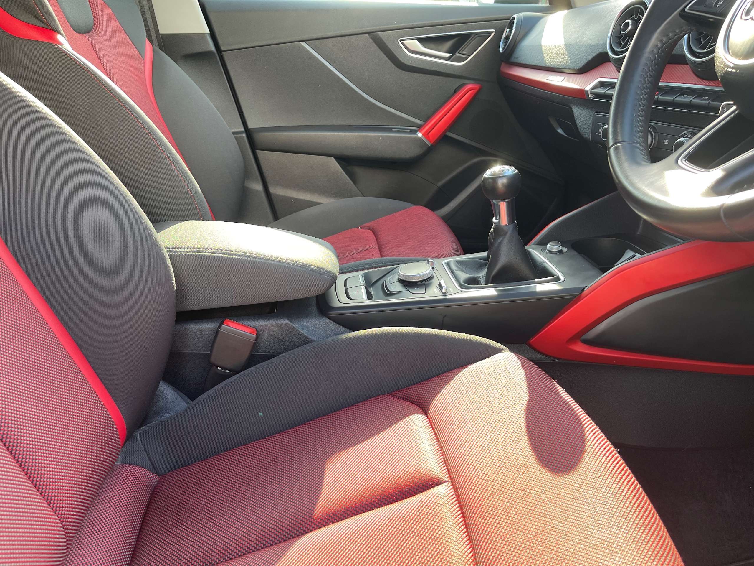 2017 AUDI Q2 2017 AUDI Q2