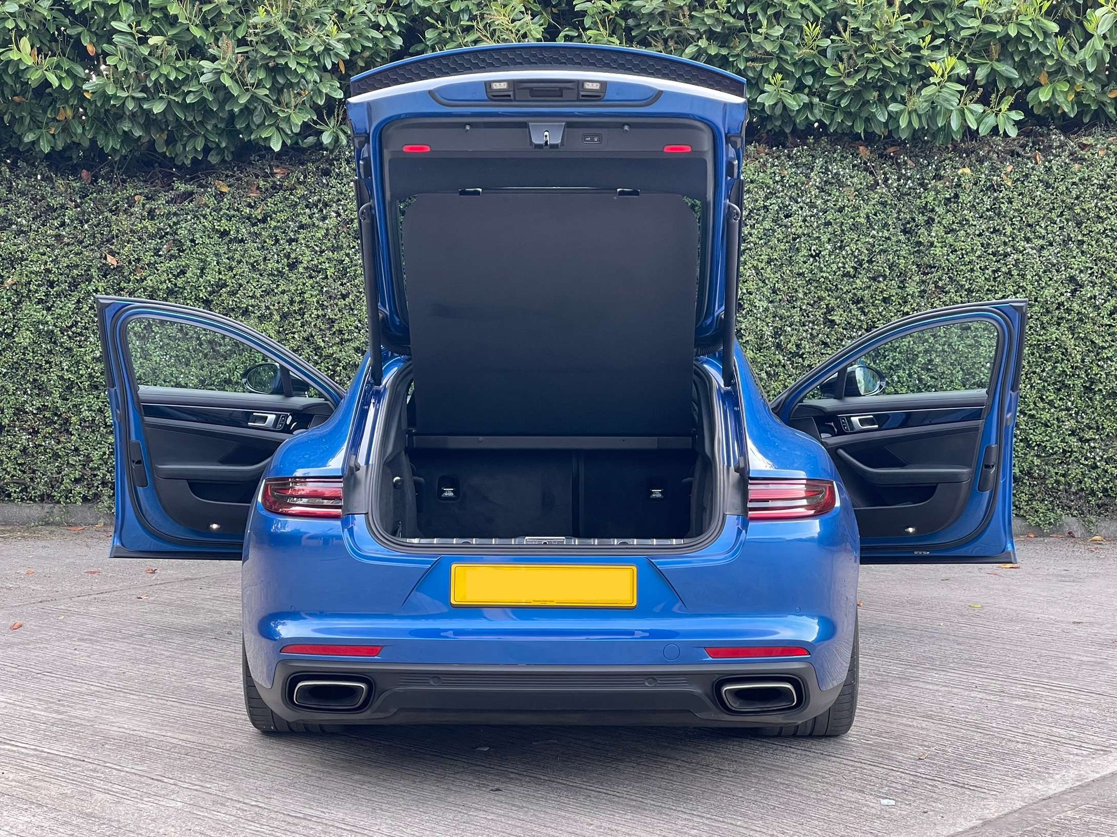 null PORSCHE PANAMERA null PORSCHE PANAMERA