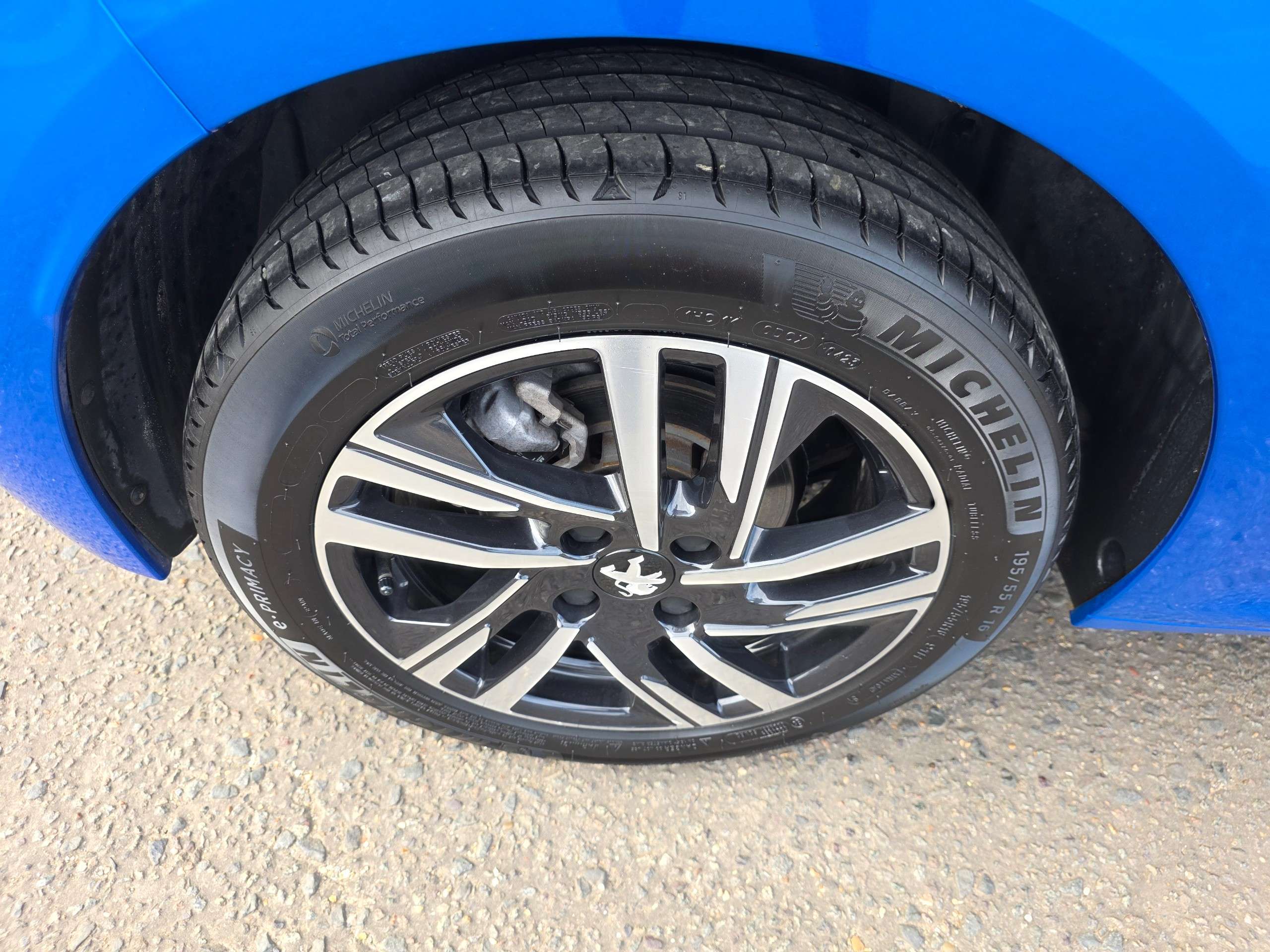 2023 PEUGEOT 208 2023 PEUGEOT 208