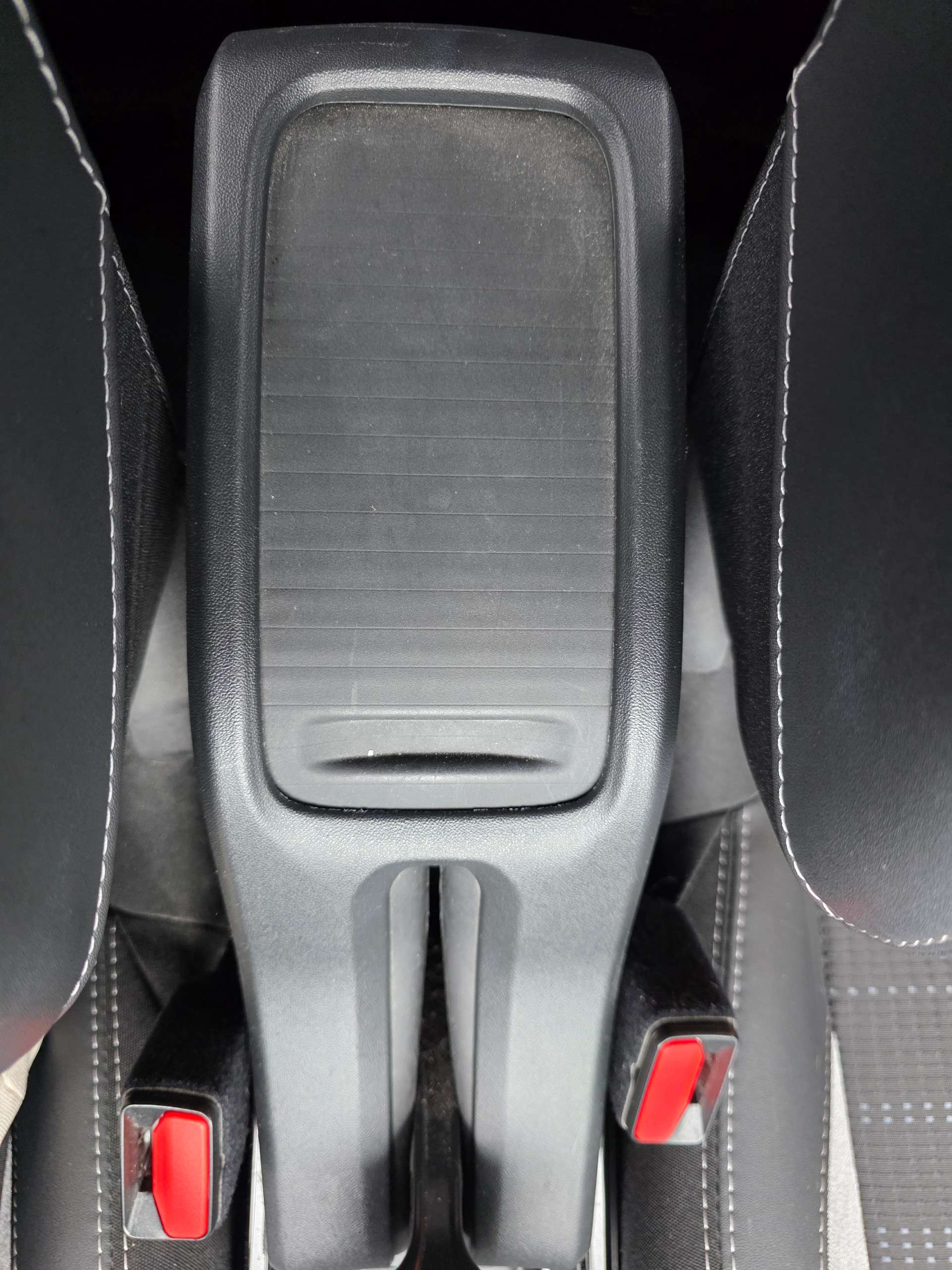 2018 PEUGEOT 2008 2018 PEUGEOT 2008