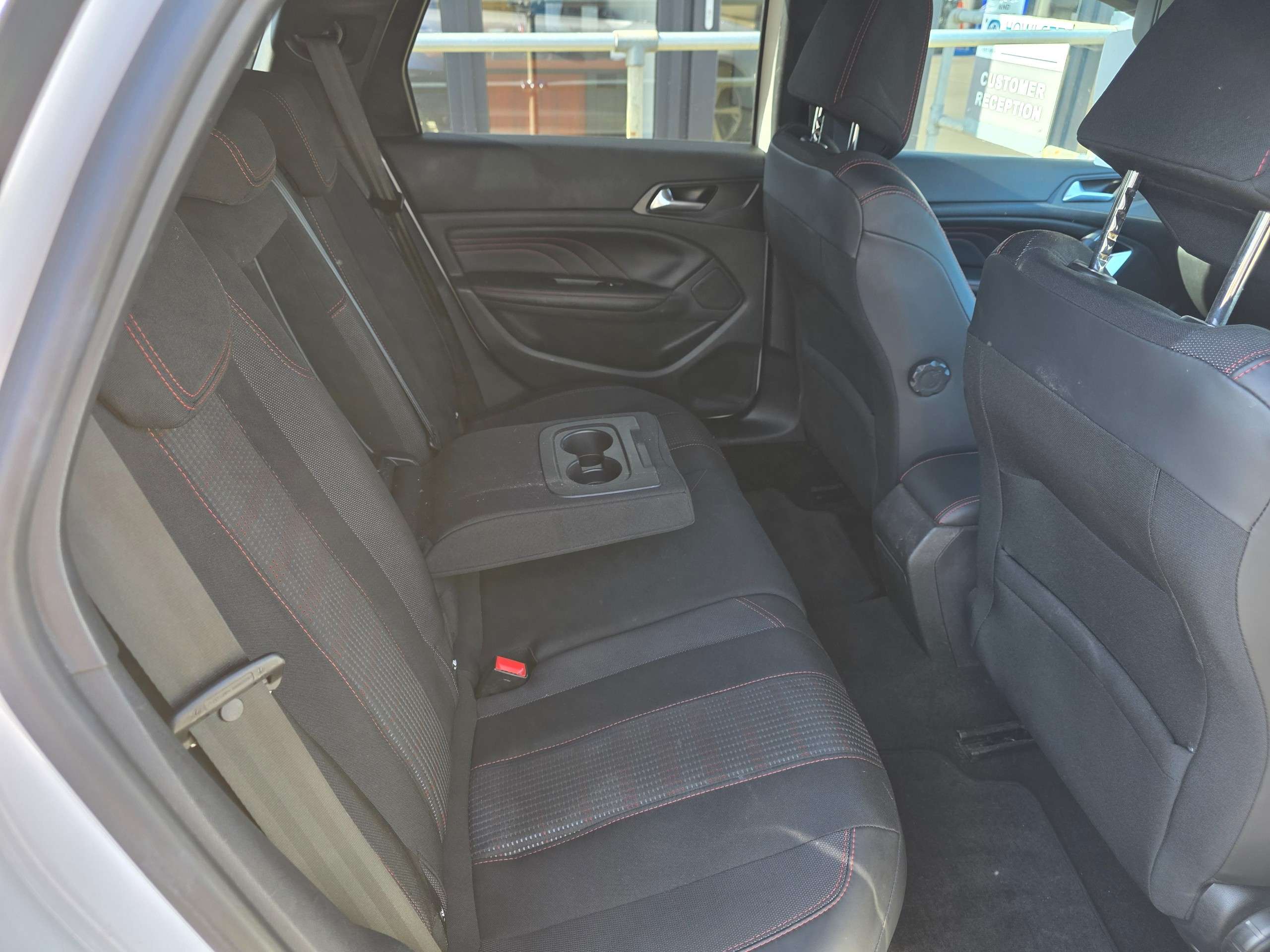 2016 PEUGEOT 308 2016 PEUGEOT 308