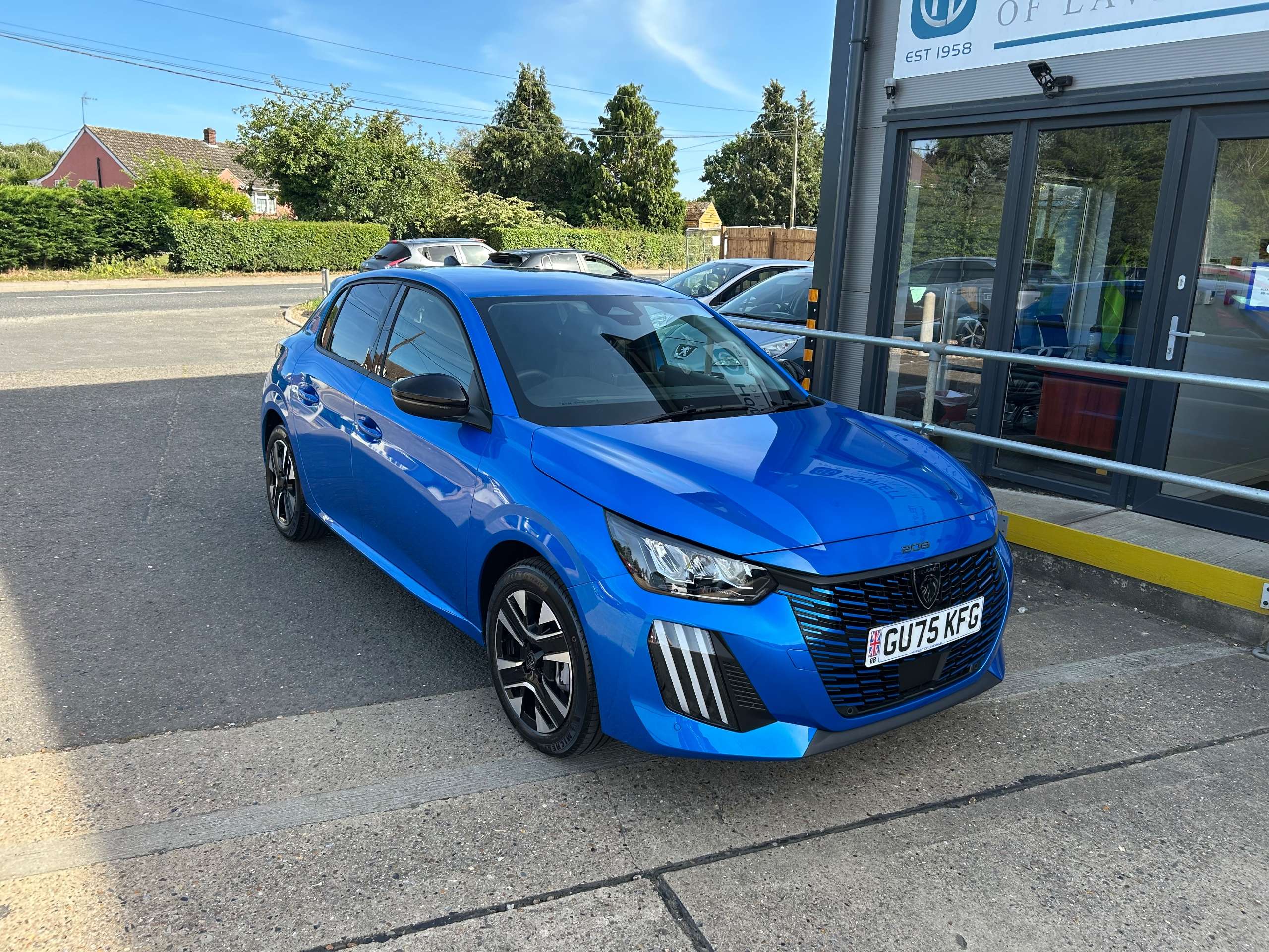 A 2026 PEUGEOT 208 1.2 Allure Hatchback 5dr Petrol Hybrid e-DSC6 Euro 6 (s/s) (110 ps) A 2026 PEUGEOT 208 1.2 Allure Hatchback 5dr Petrol Hybrid e-DSC6 Euro 6 (s/s) (110 ps)