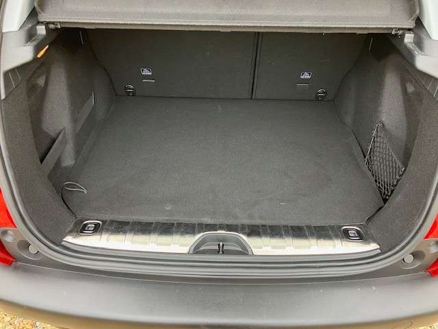 2019 PEUGEOT 2008 2019 PEUGEOT 2008