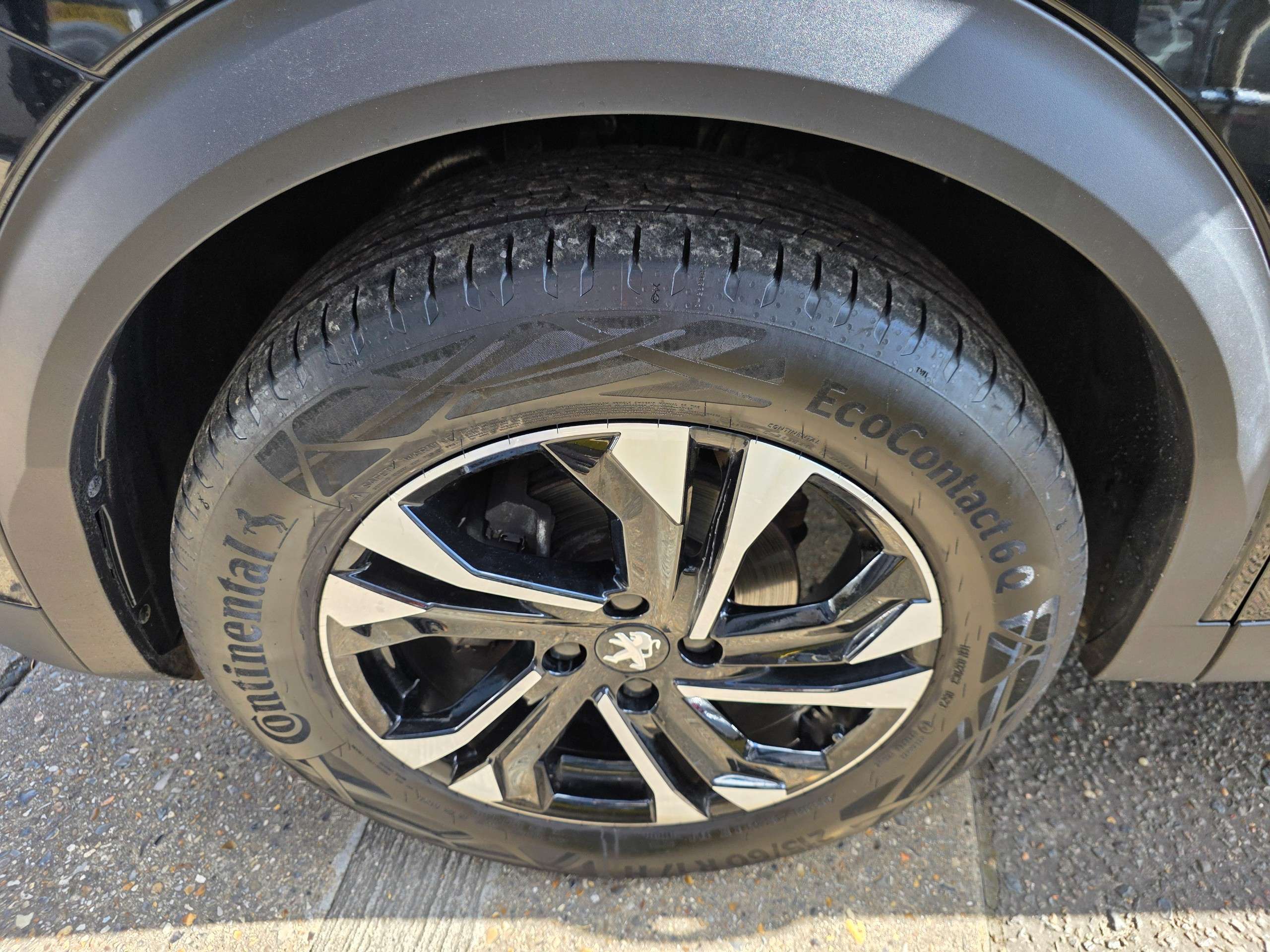 2023 PEUGEOT 2008 2023 PEUGEOT 2008