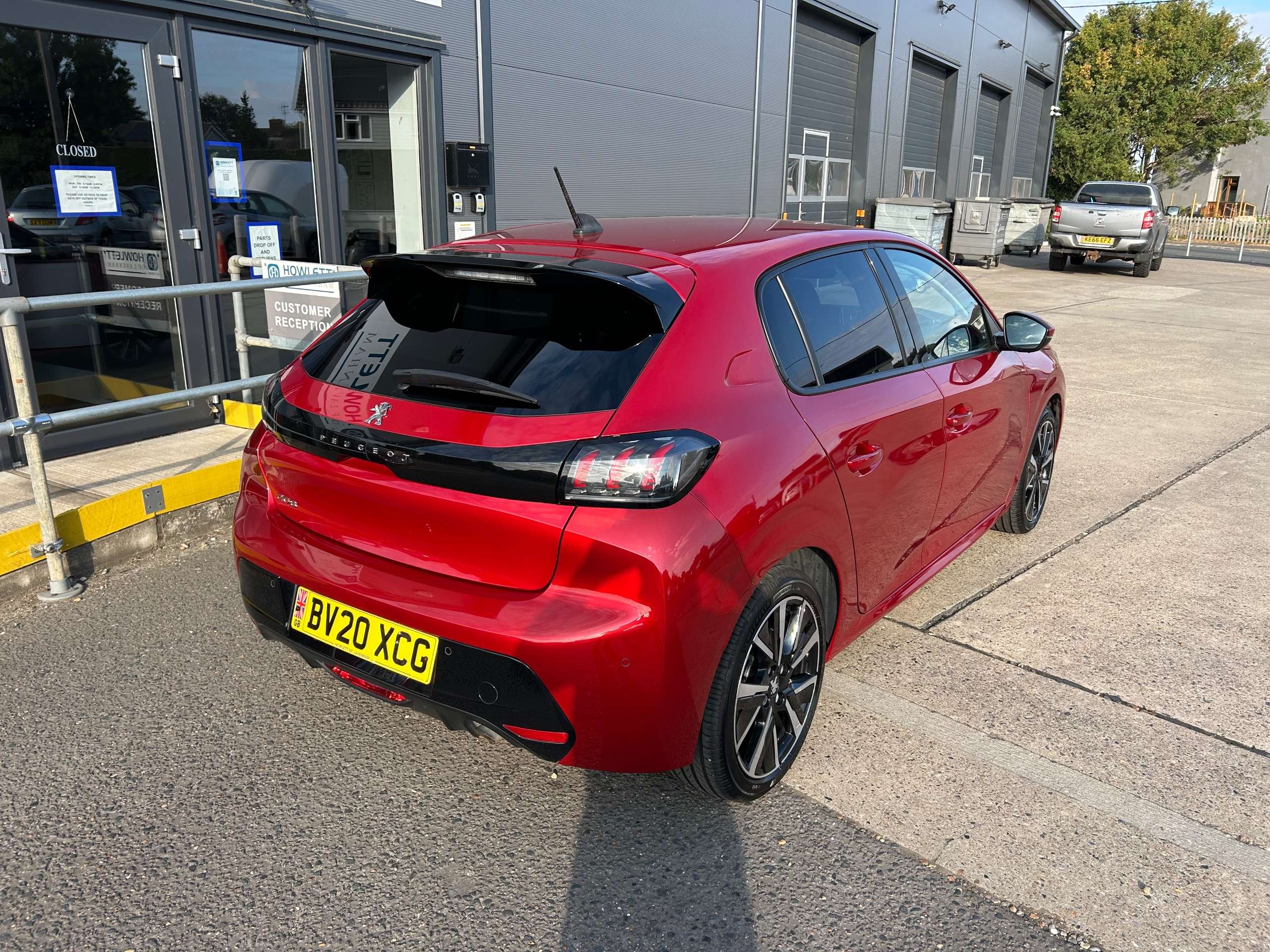 A 2020 PEUGEOT 208 PURETECH ALLURE S/S A 2020 PEUGEOT 208 PURETECH ALLURE S/S