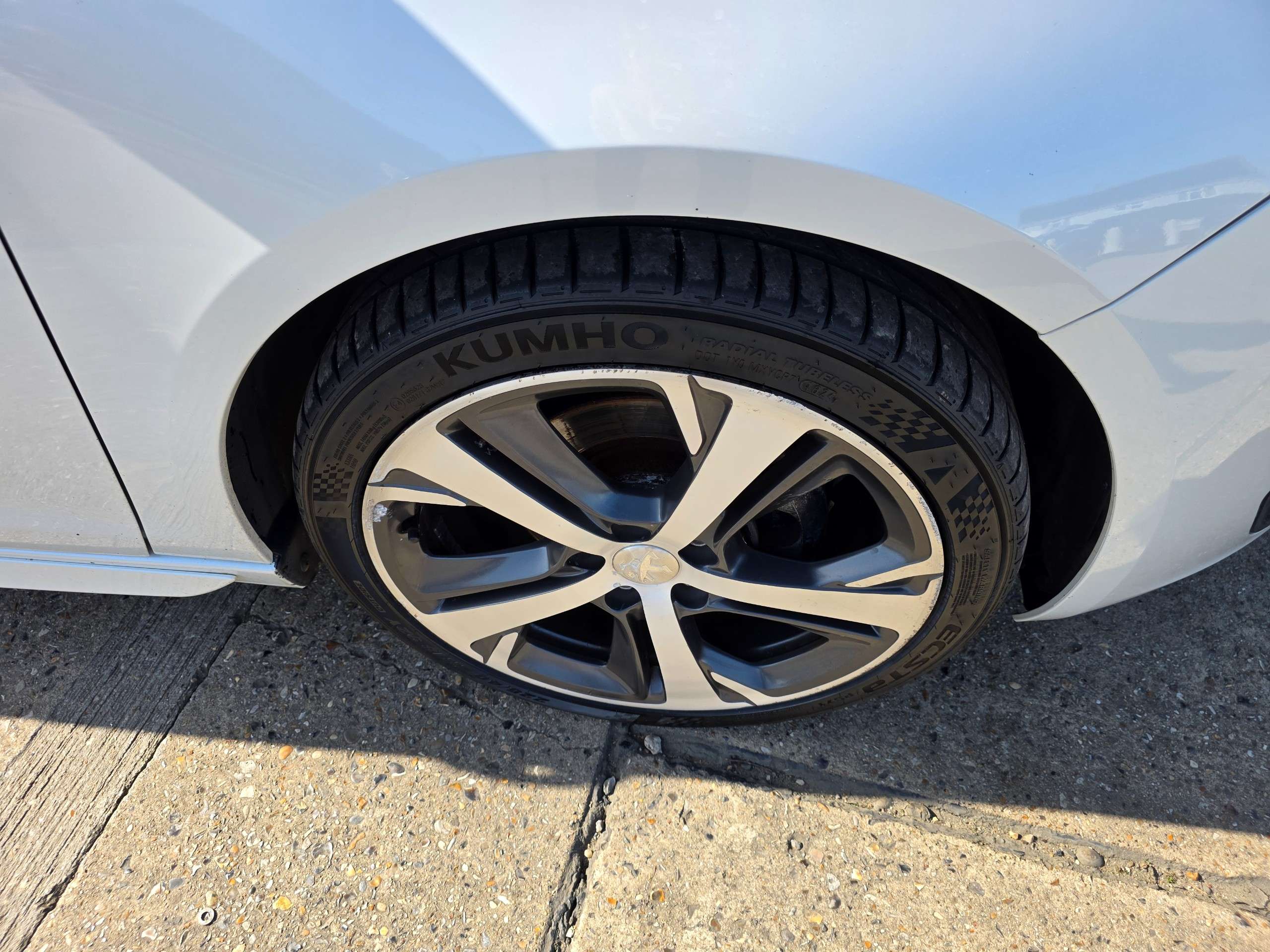 2016 PEUGEOT 308 2016 PEUGEOT 308