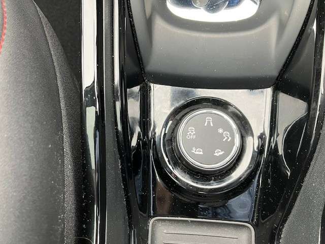 2019 PEUGEOT 2008 2019 PEUGEOT 2008