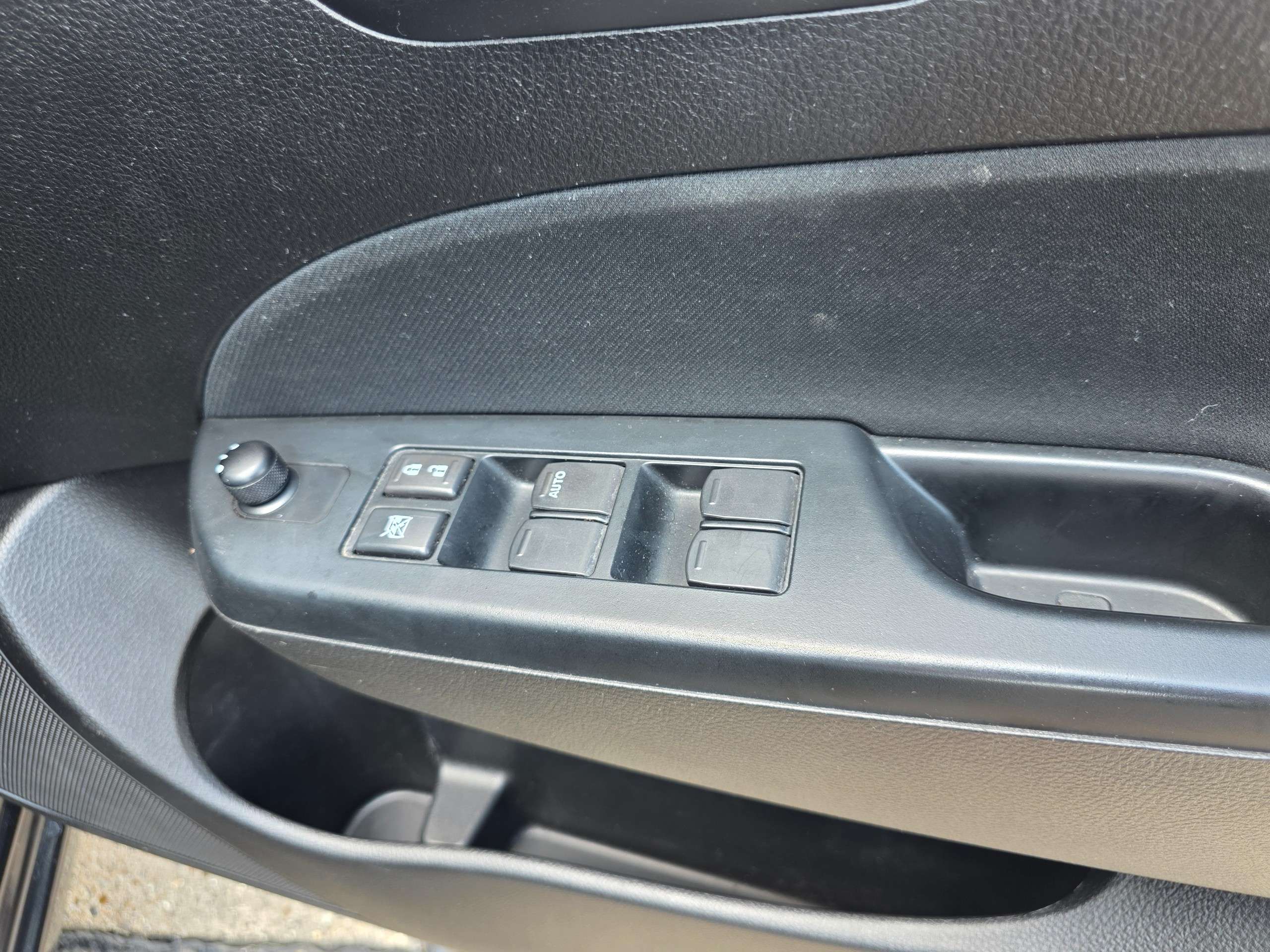 2016 SUZUKI SWIFT 2016 SUZUKI SWIFT