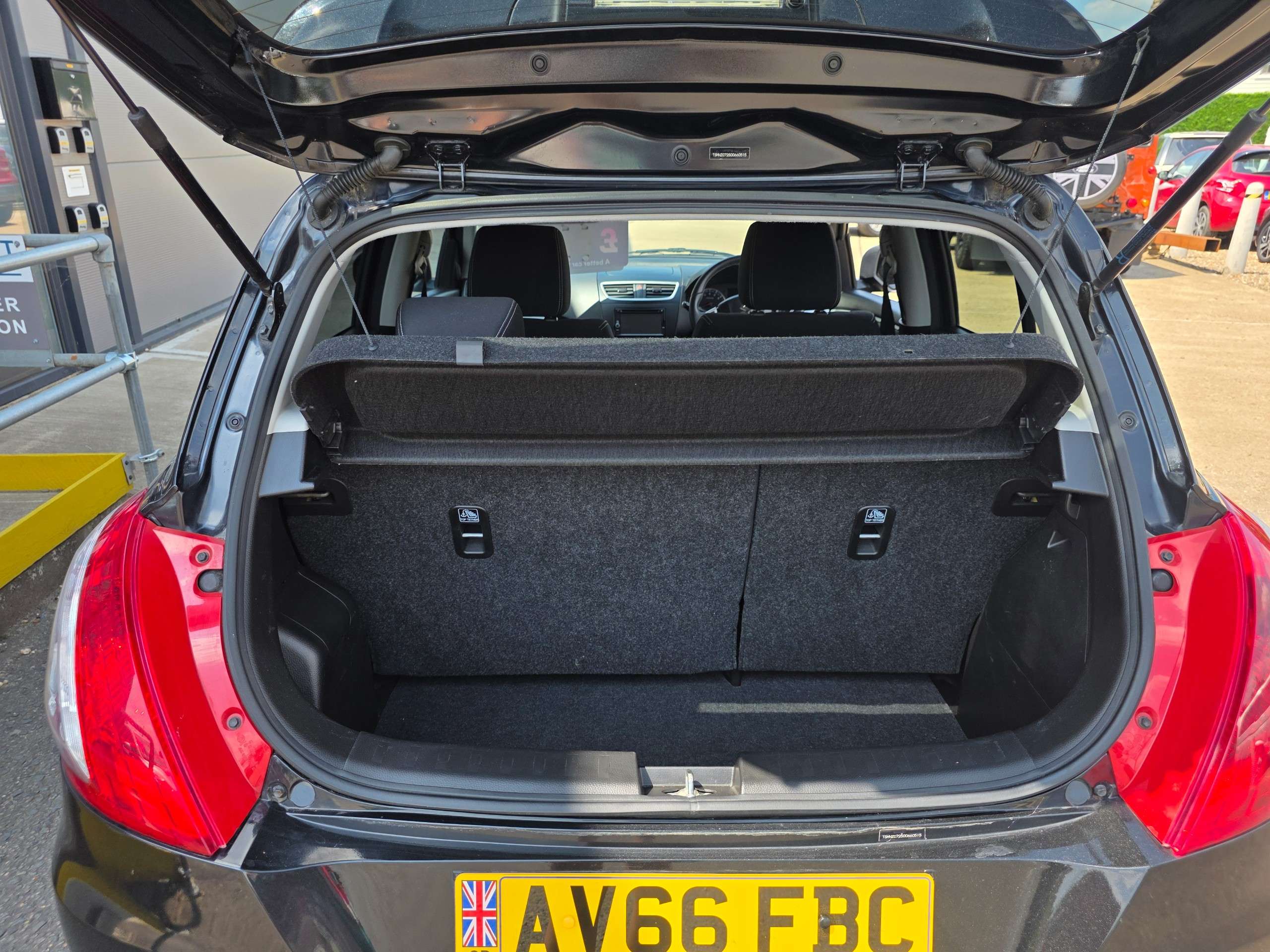 2016 SUZUKI SWIFT 2016 SUZUKI SWIFT