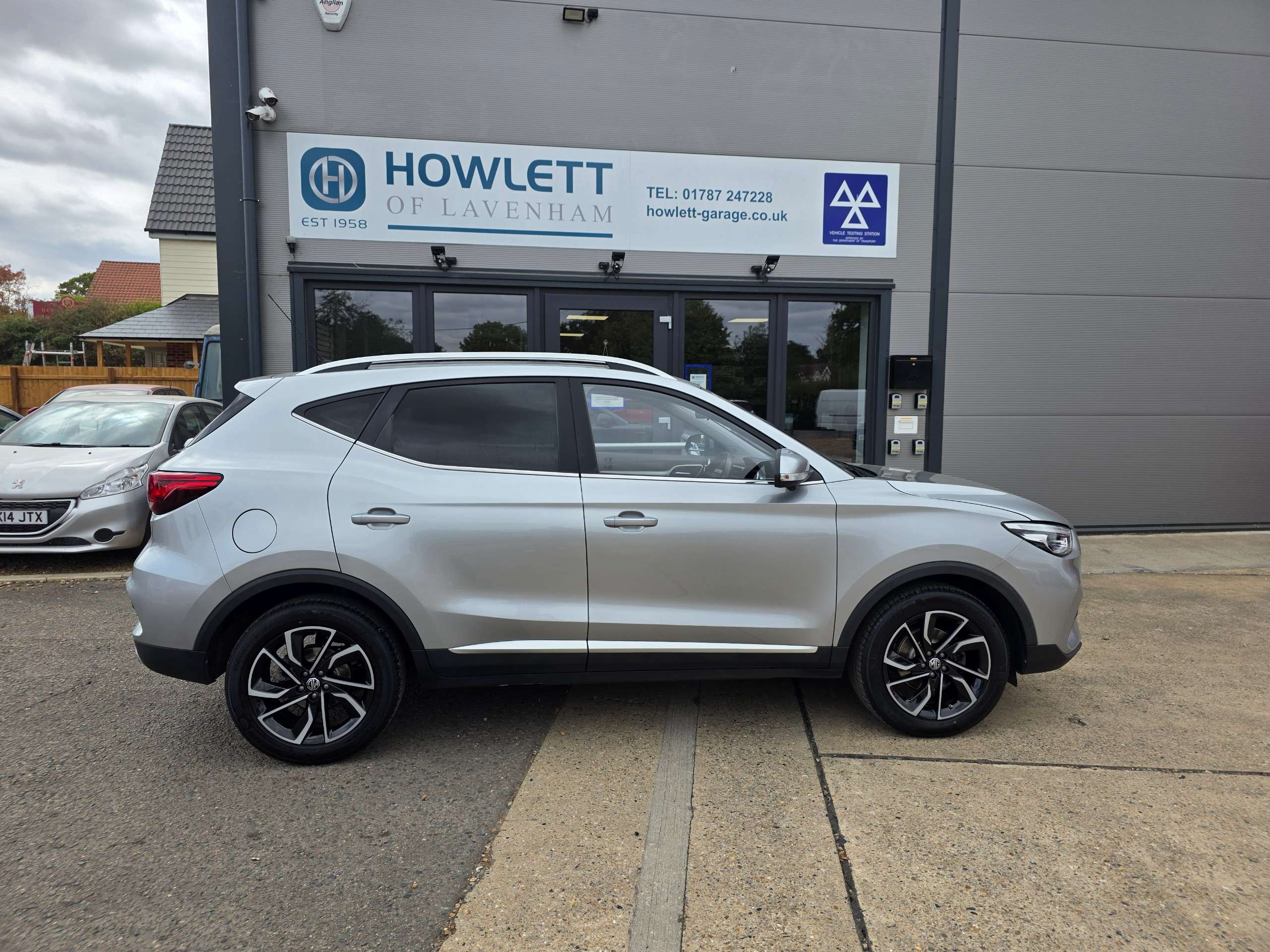 2023 MG ZS 2023 MG ZS