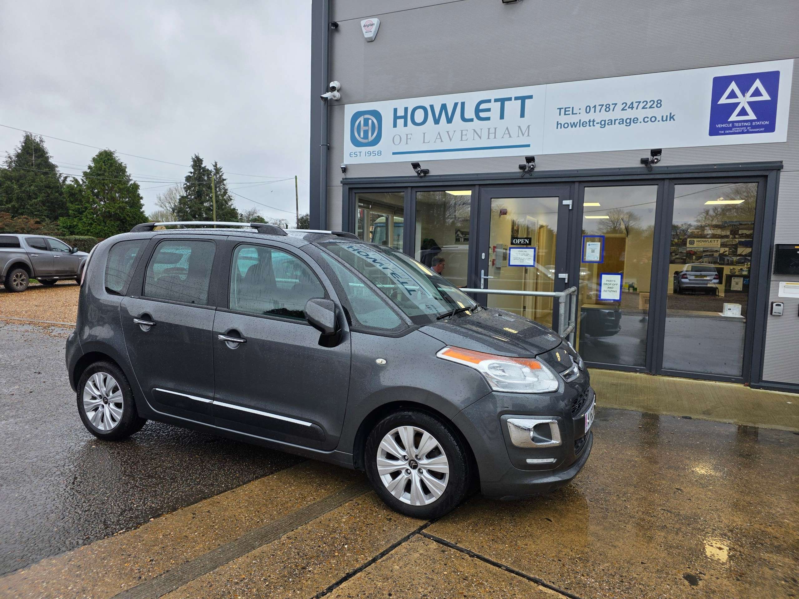 A 2014 CITROEN C3 PICASSO 1.6 VTi Exclusive MPV 5dr Petrol Manual Euro 5 (120 ps) A 2014 CITROEN C3 PICASSO 1.6 VTi Exclusive MPV 5dr Petrol Manual Euro 5 (120 ps)