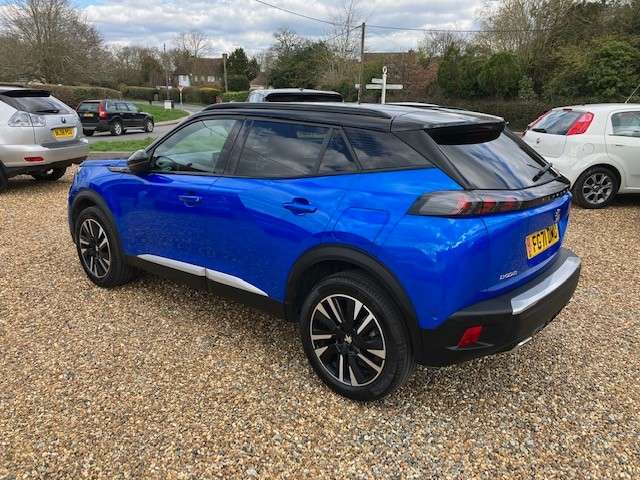 2021 PEUGEOT 2008 2021 PEUGEOT 2008