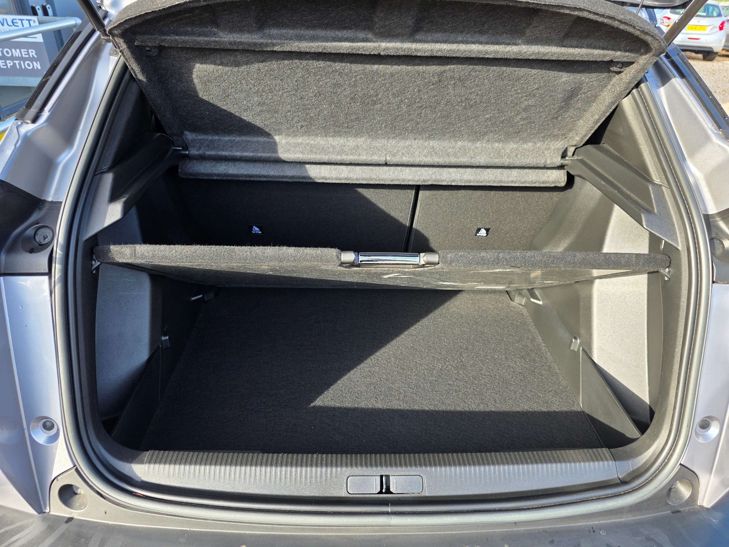 2022 PEUGEOT 2008 2022 PEUGEOT 2008