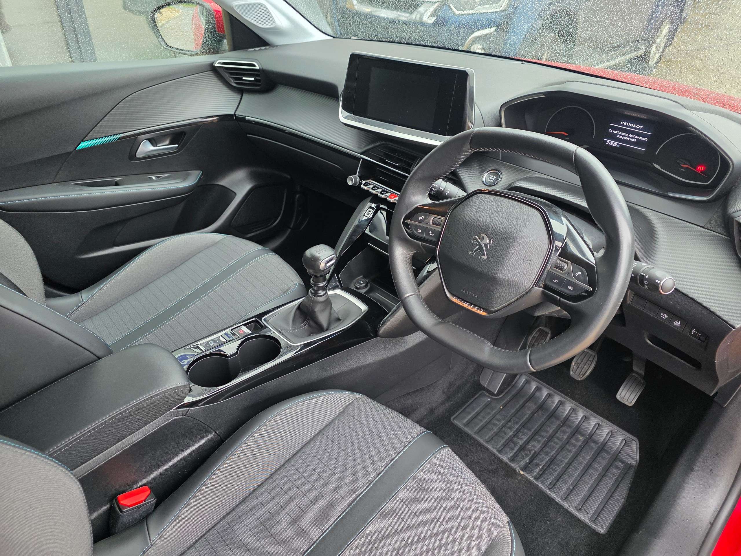 2021 PEUGEOT 208 2021 PEUGEOT 208