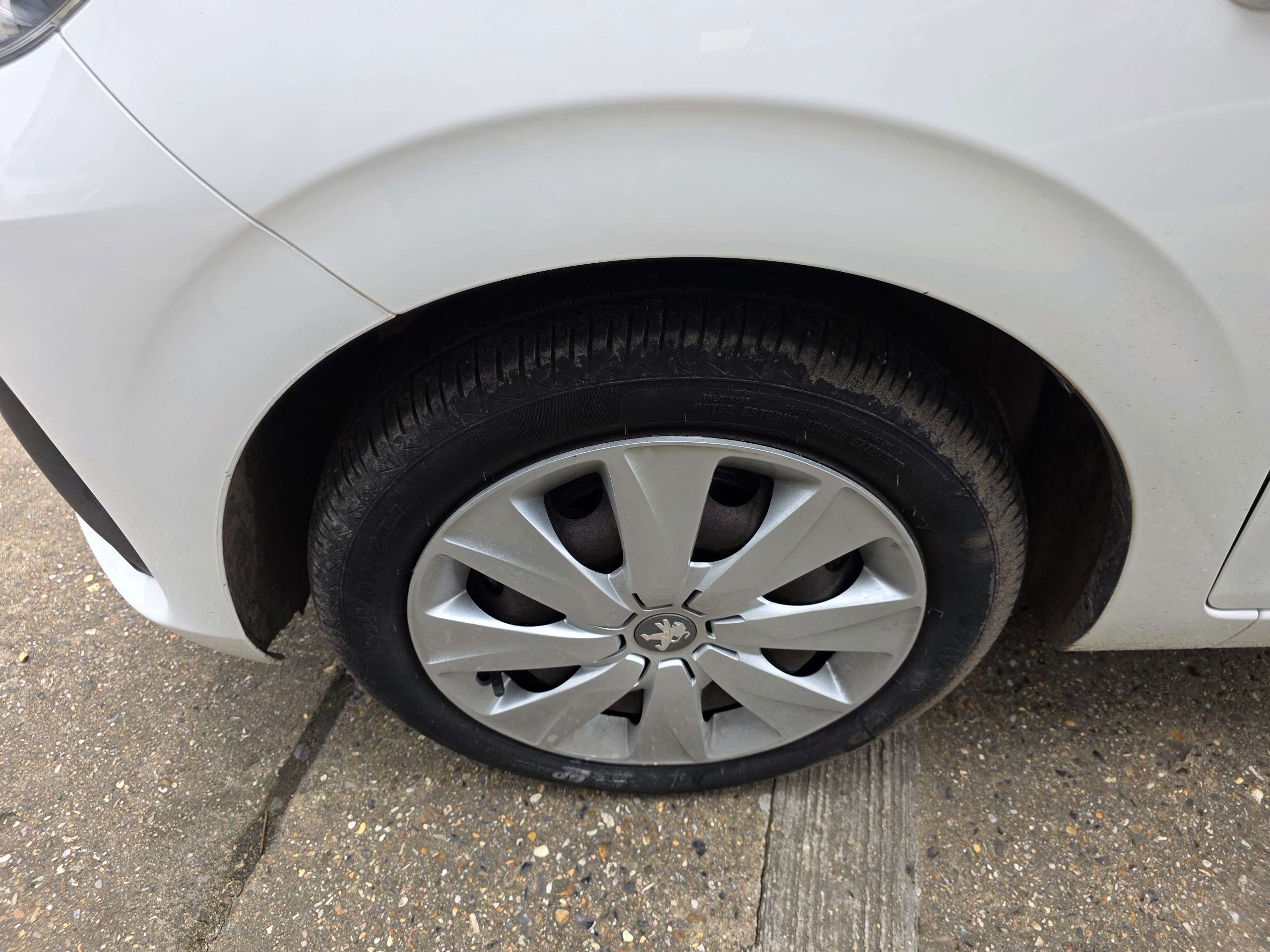 2016 PEUGEOT 108 2016 PEUGEOT 108