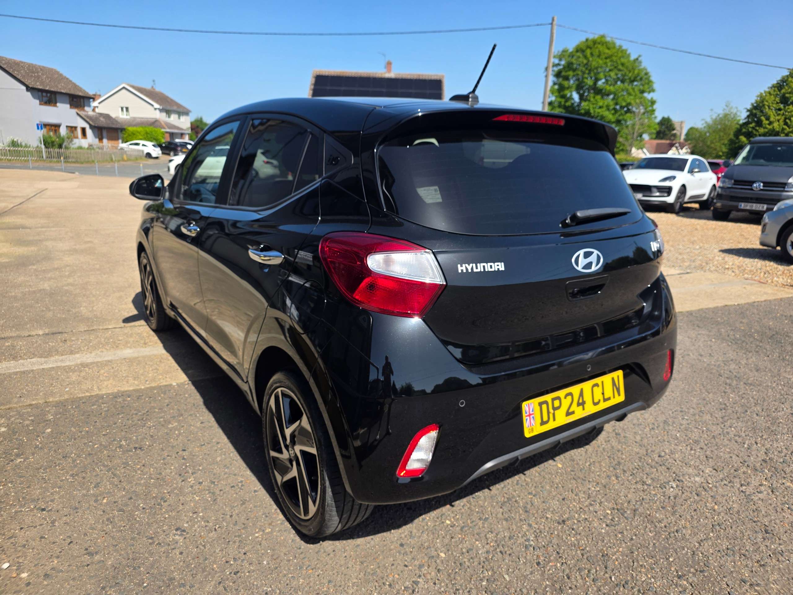 2024 HYUNDAI I10 2024 HYUNDAI I10
