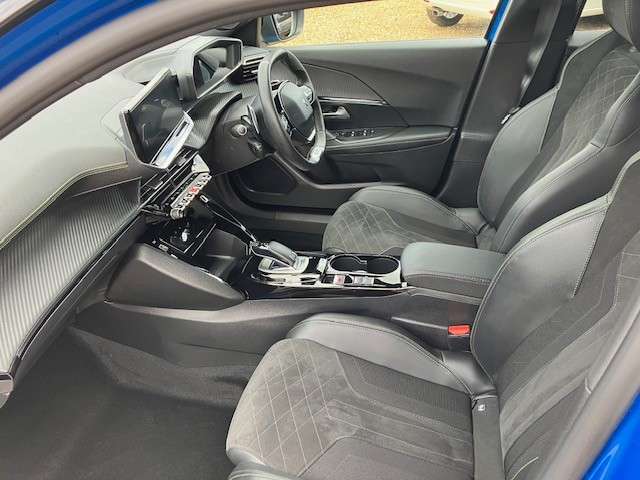 2021 PEUGEOT 2008 2021 PEUGEOT 2008