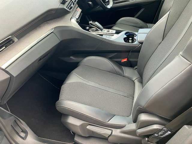 2022 PEUGEOT 3008 2022 PEUGEOT 3008