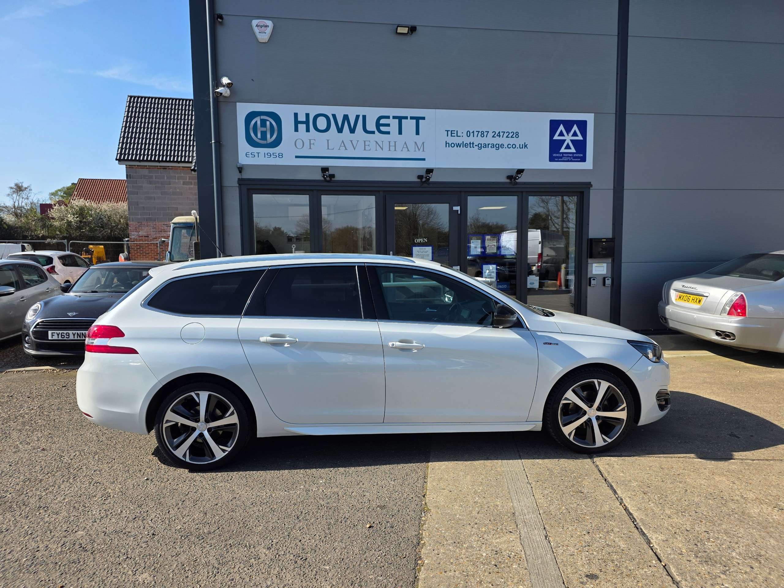 2016 PEUGEOT 308 2016 PEUGEOT 308