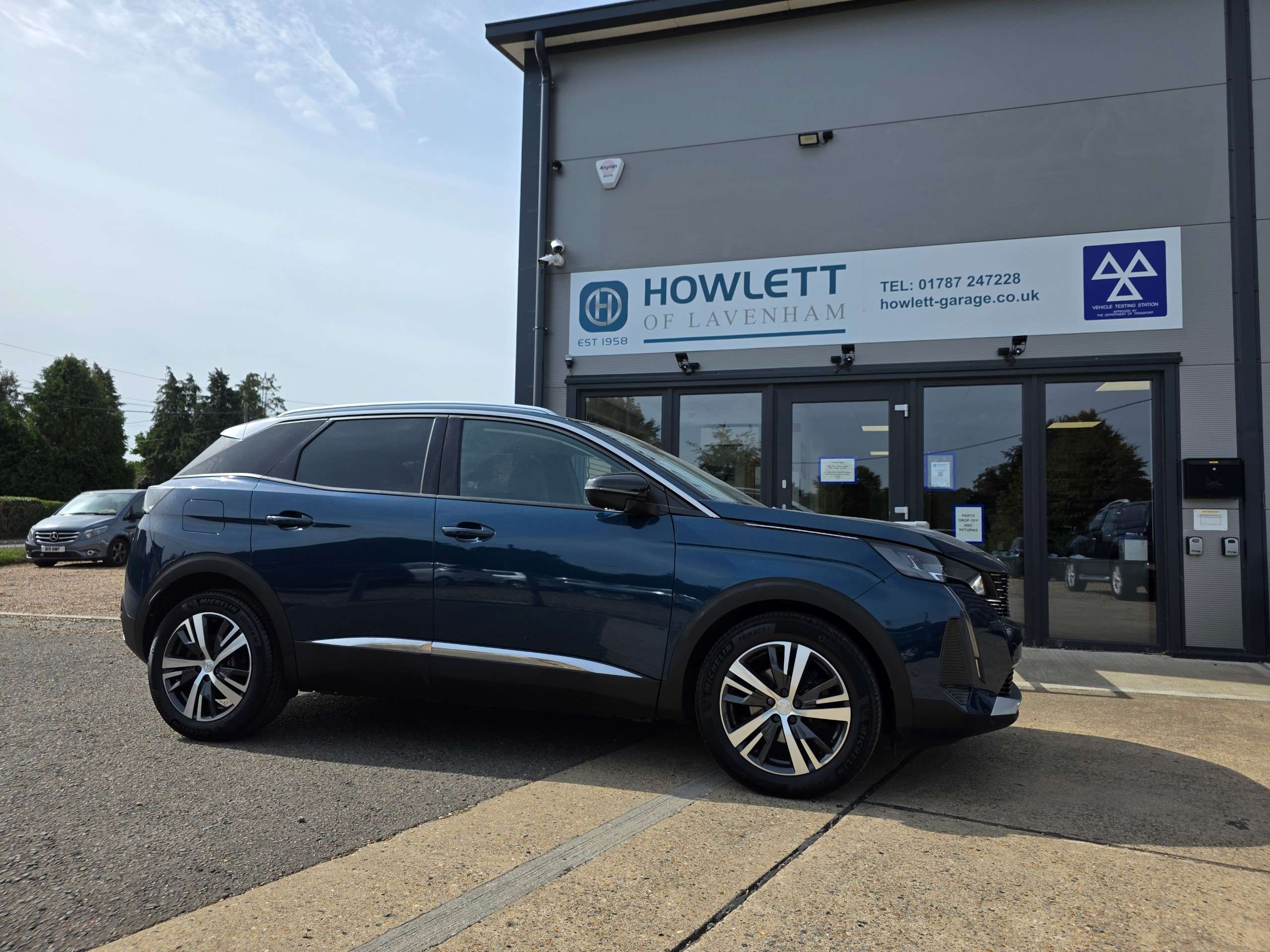 2022 PEUGEOT 3008 2022 PEUGEOT 3008