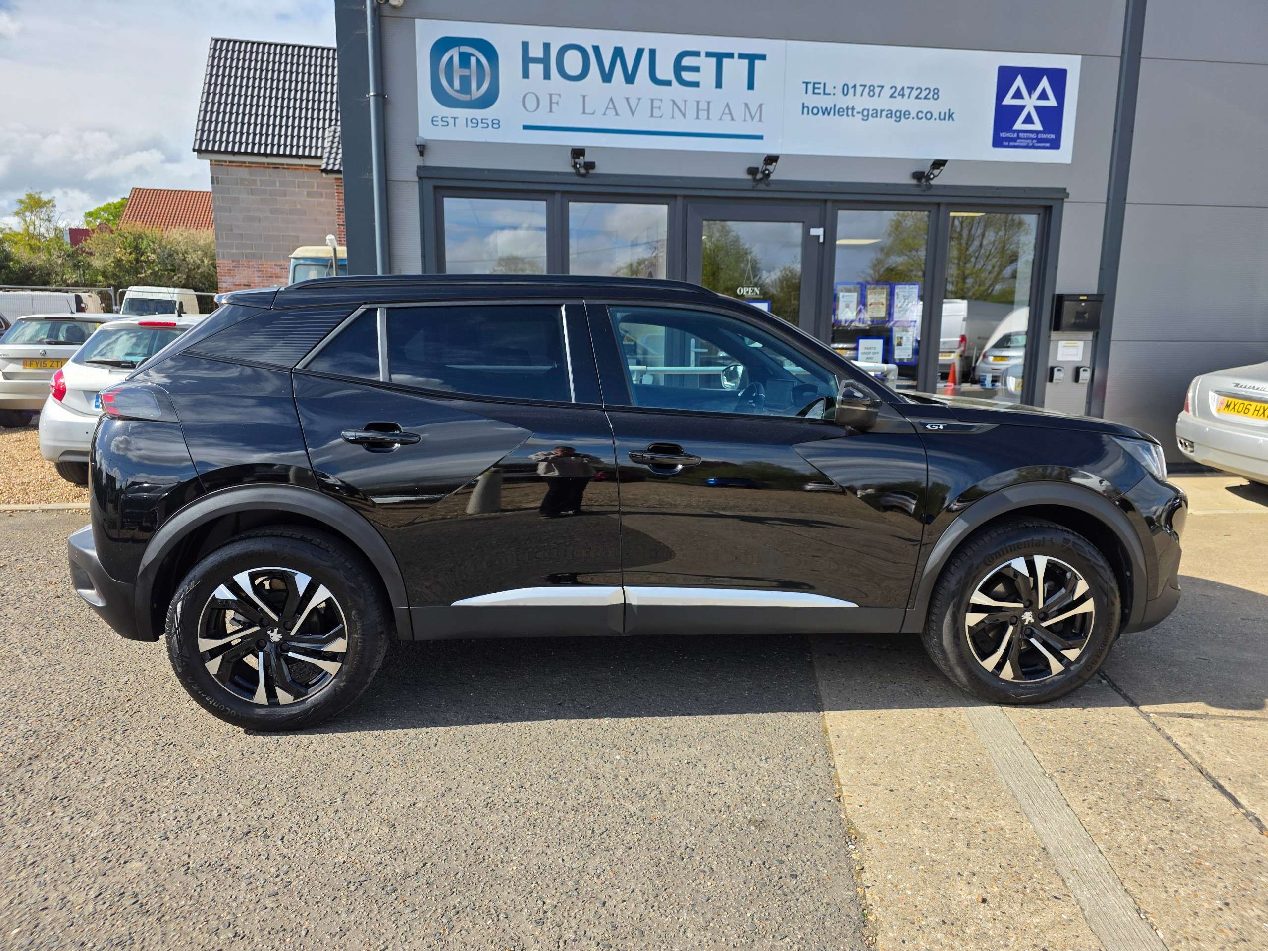 2023 PEUGEOT 2008 2023 PEUGEOT 2008