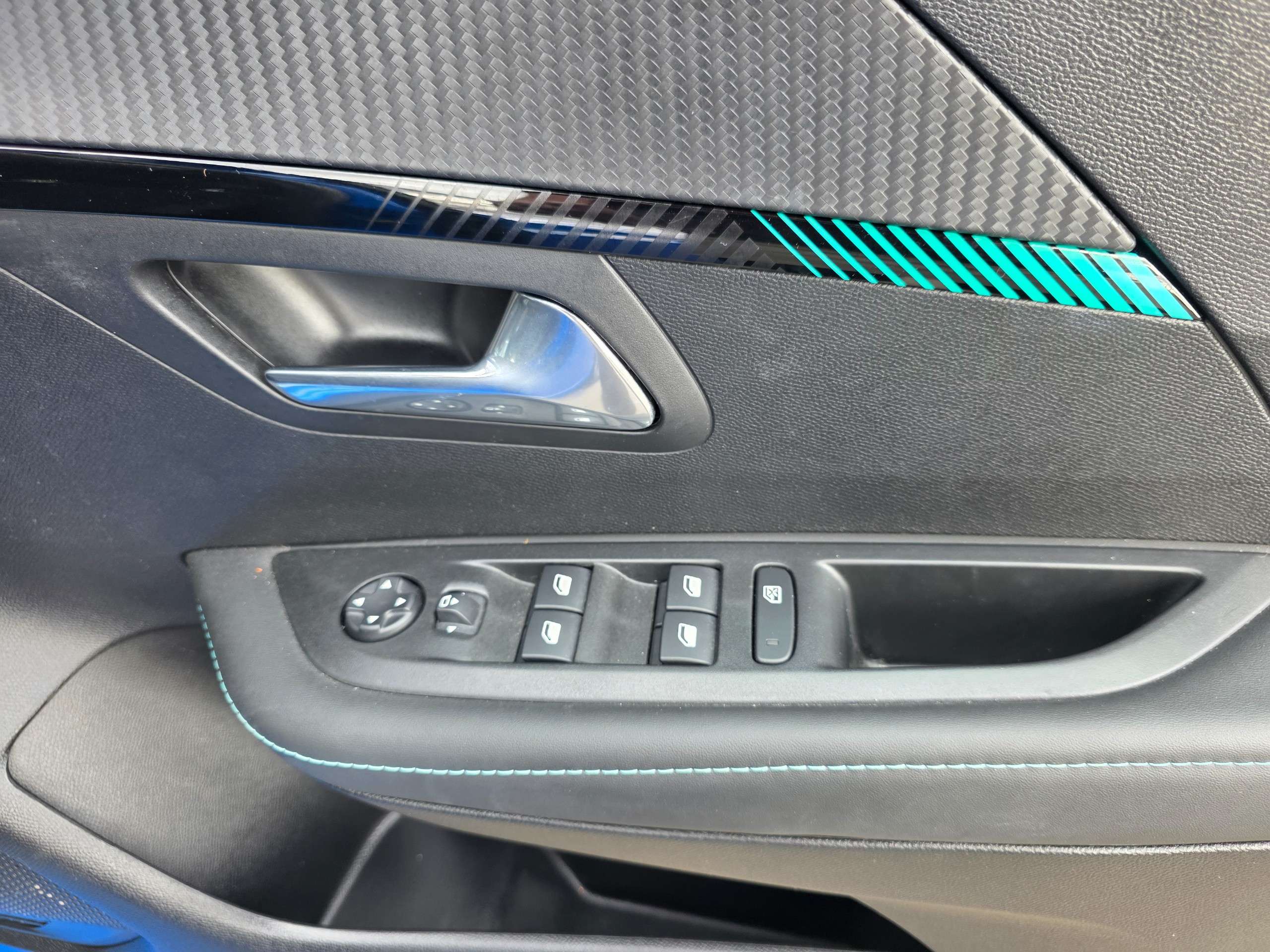 2023 PEUGEOT 208 2023 PEUGEOT 208