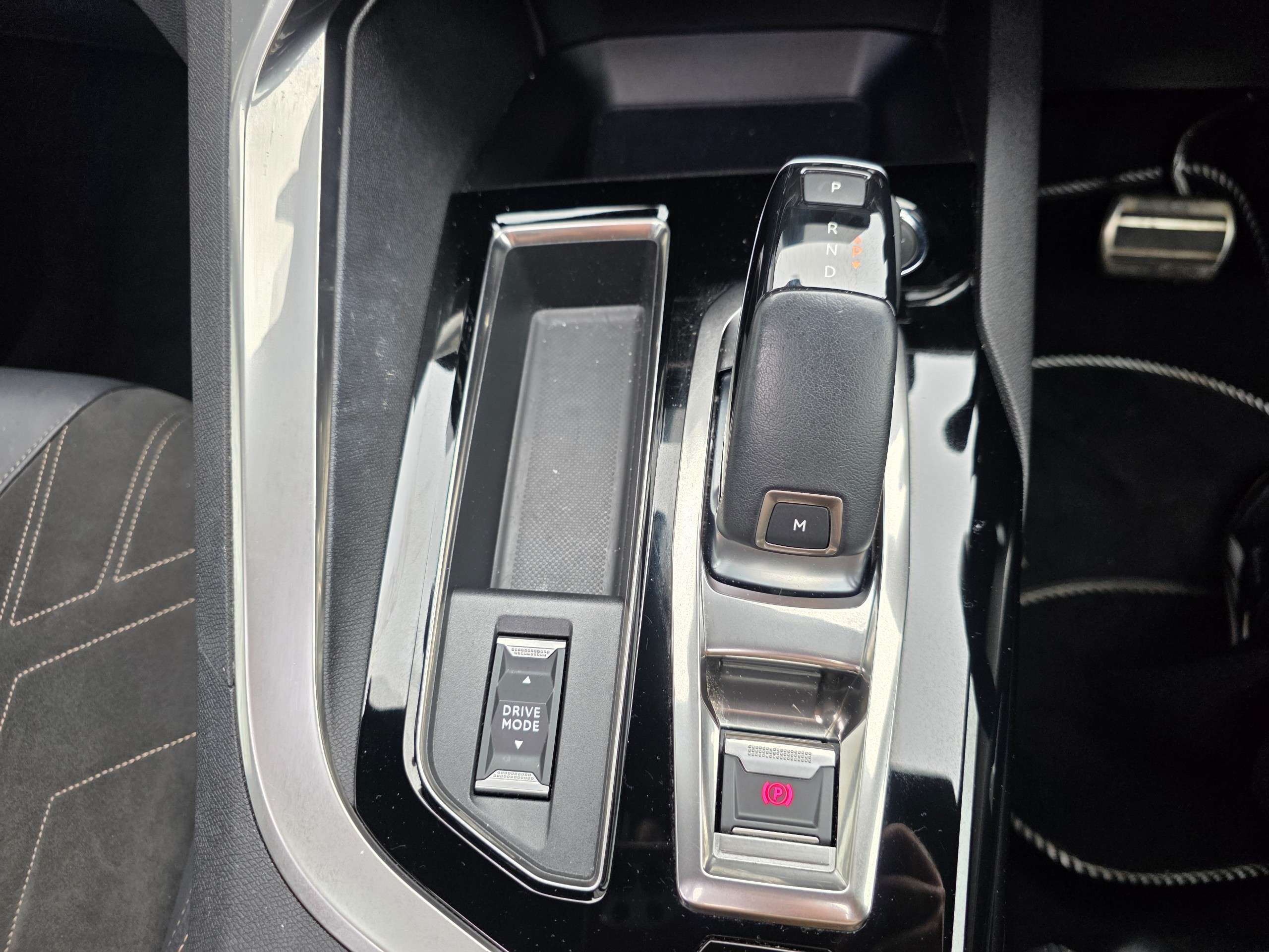 2023 PEUGEOT 3008 2023 PEUGEOT 3008